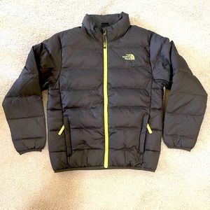 The North Face Boys puffer Jacket Size M